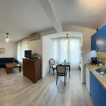 Eli's Cozy Place Apartment *